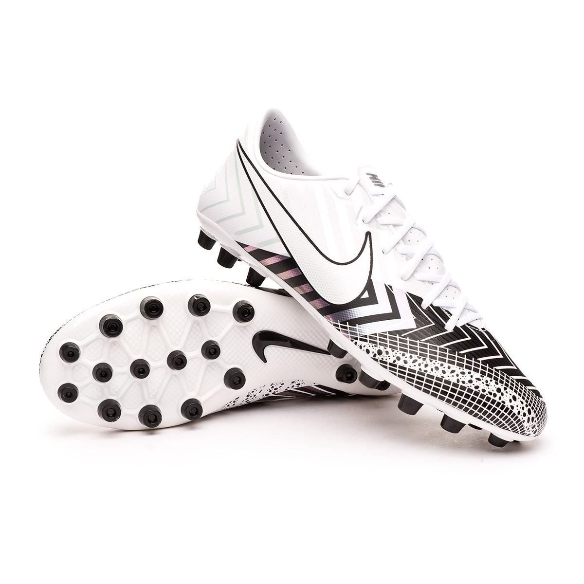nike black and white football boots