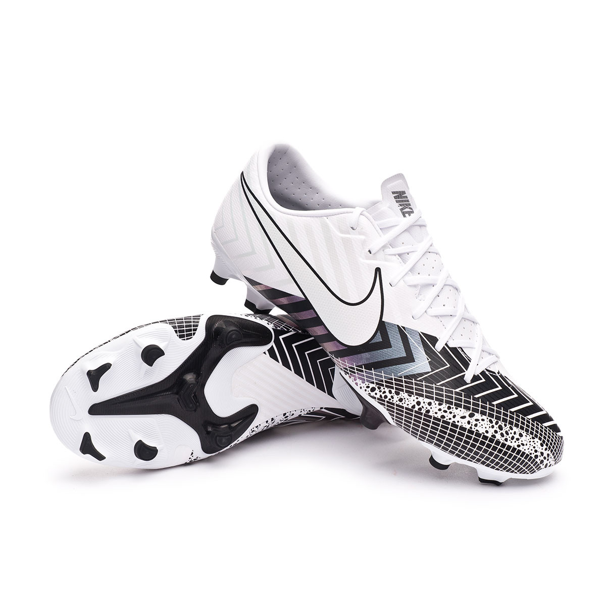 Football Boots Nike Mercurial Vapor Xiii Academy Mds Fg Mg White Black Futbol Emotion Football Boots Nike Mercurial Vapor Xiii Academy Mds Fg Mg White Black Futbol Emotion