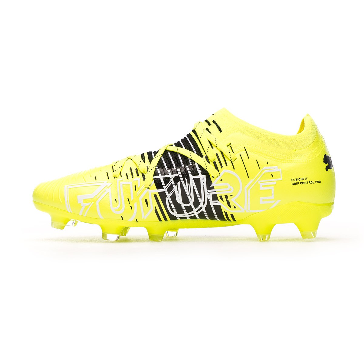 puma football boots size 2