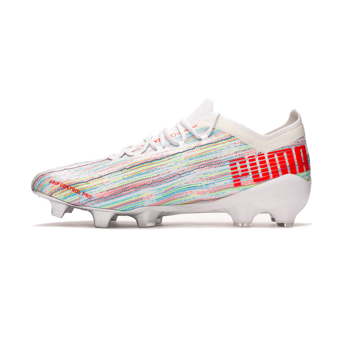 red and white puma football boots