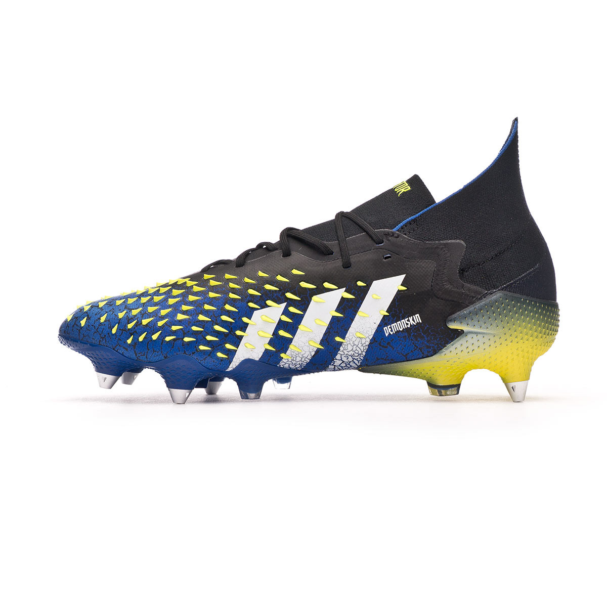 predator sg boots
