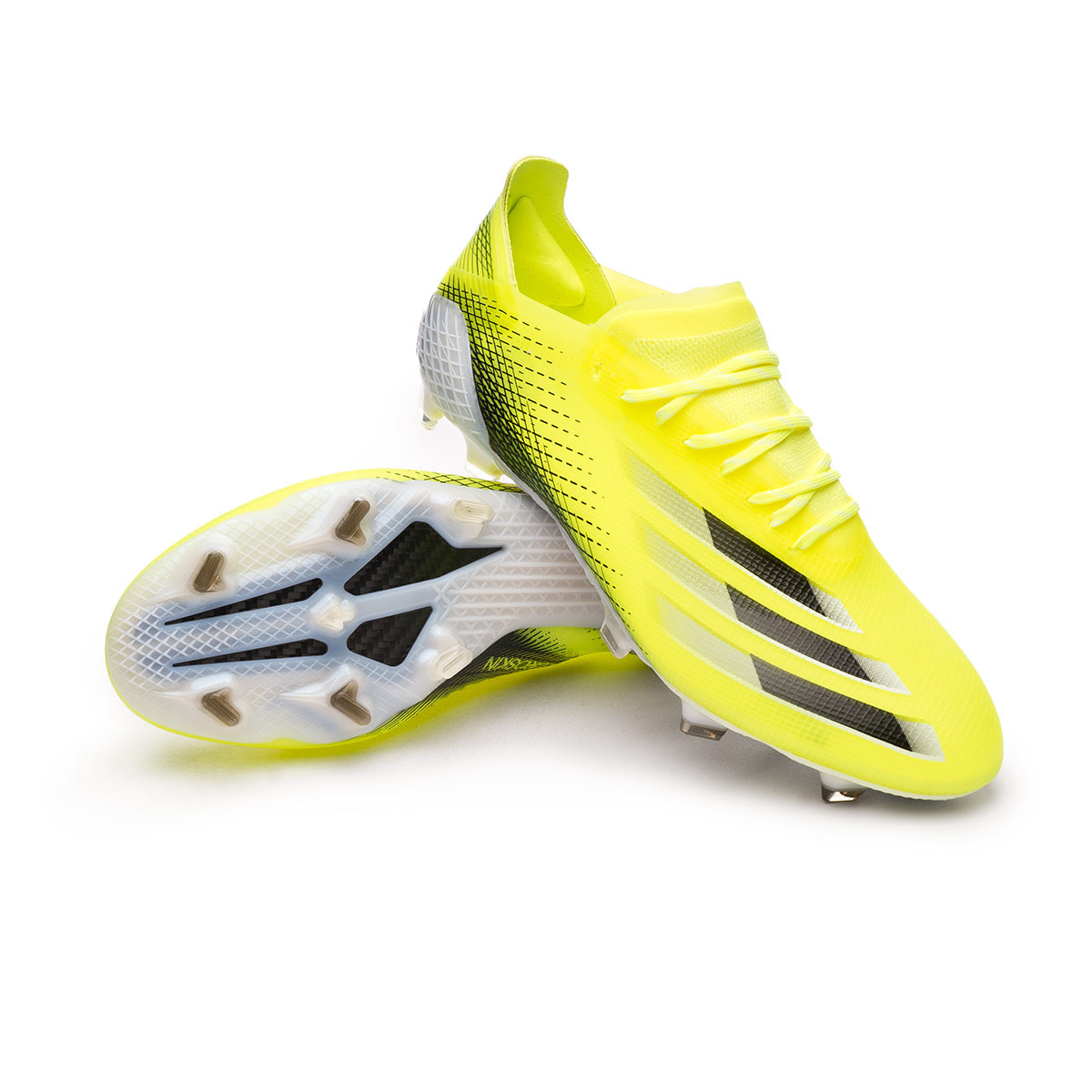 logo adidas amarillo