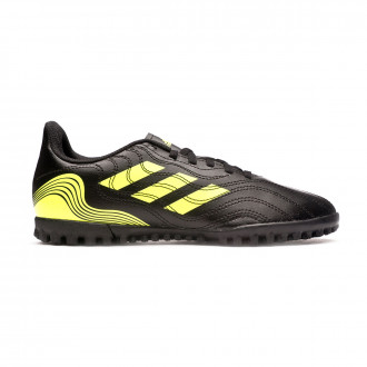 football shoes for turf