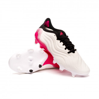 Mejores botas de fútbol para pies anchos - Blogs - Fútbol Emotion
