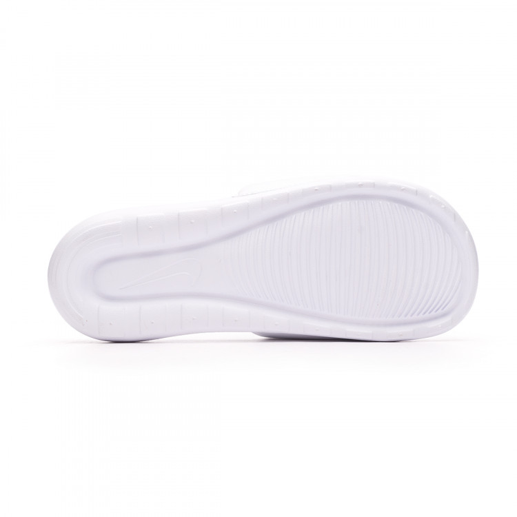 chanclas-nike-victori-one-slide-white-black-white-3.jpg