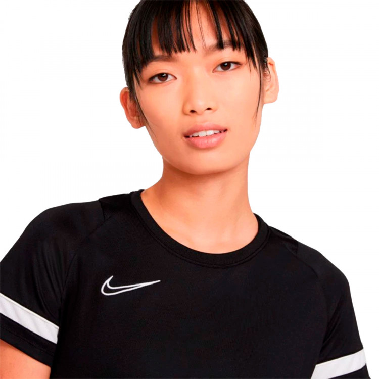camiseta-nike-academy-21-training-mc-mujer-black-white-2.jpg