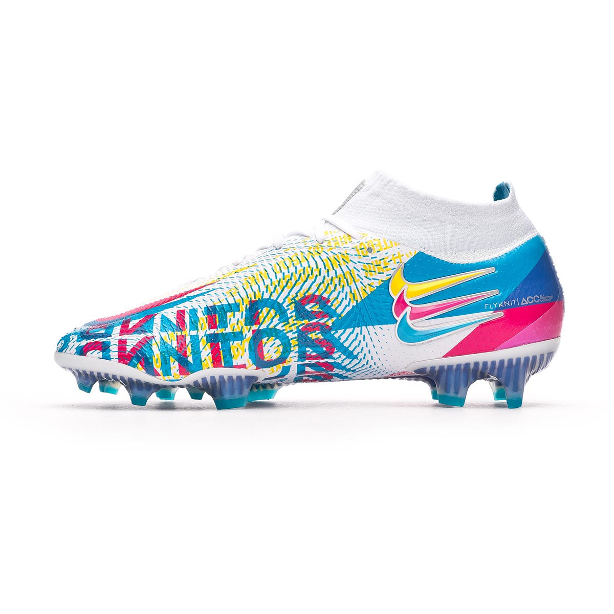 nike soccer boots phantom