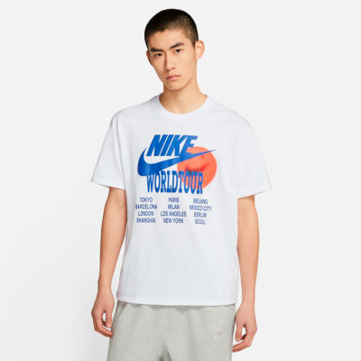 intelectual enviar Marchitar Camiseta Nike Sportswear World Tour White - Fútbol Emotion