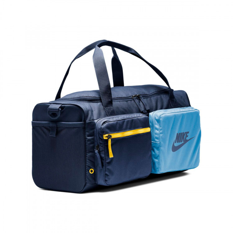 chuteira da nike branca e rosa