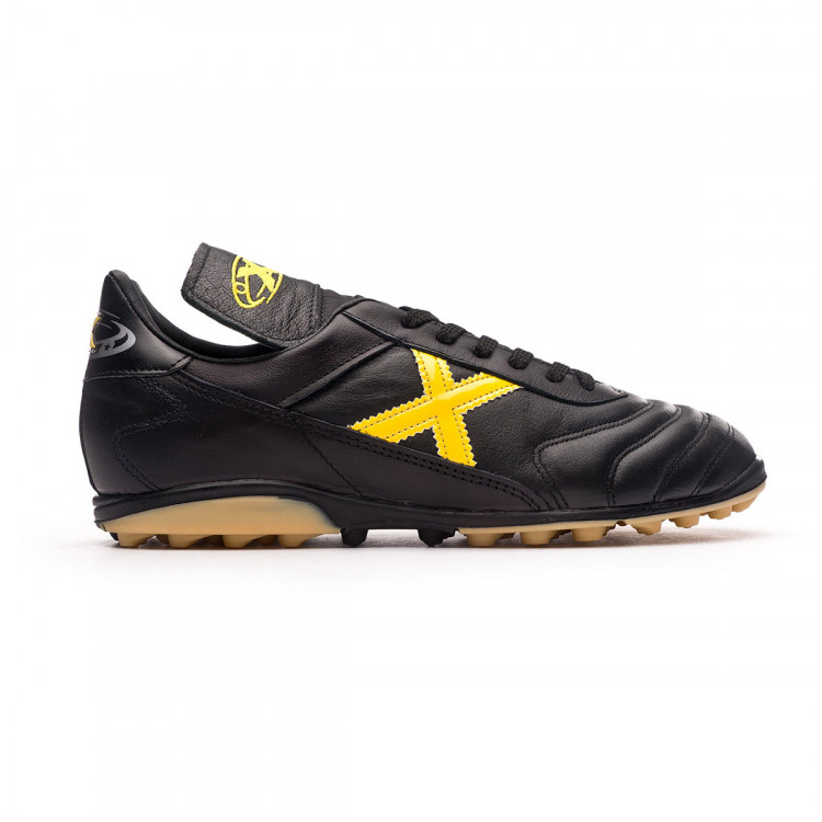 bota-munich-mundial-turf-black-yellow-1