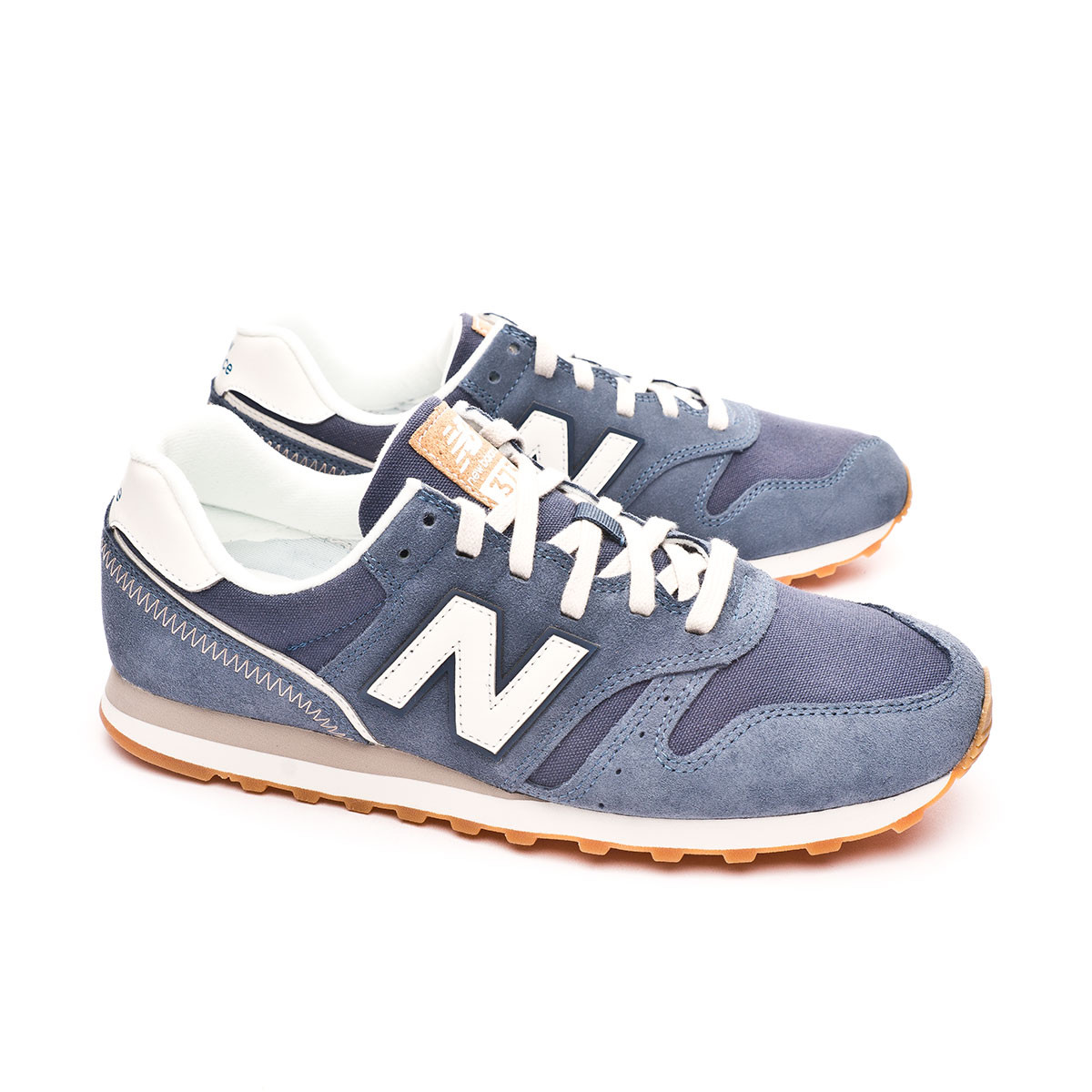 التركيب ثوران شمالي new balance retro 