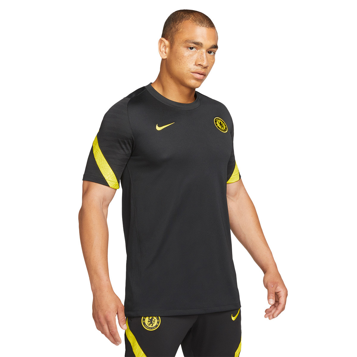 Noreste sobre incompleto Camiseta Nike Chelsea FC Training 2021-2022 Black-Opti Yellow - Fútbol  Emotion