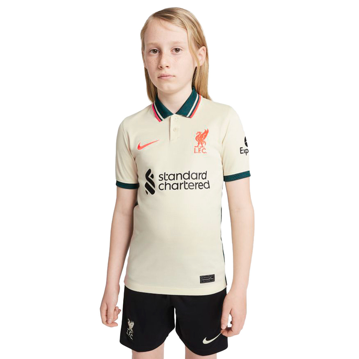 tenue liverpool 2022