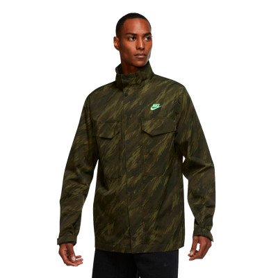 chaqueta-nike-essentials-m65-sequoia-green-strike-0.jpg