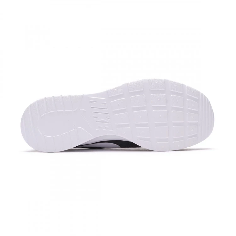 zapatilla-nike-tanjun-negro-3