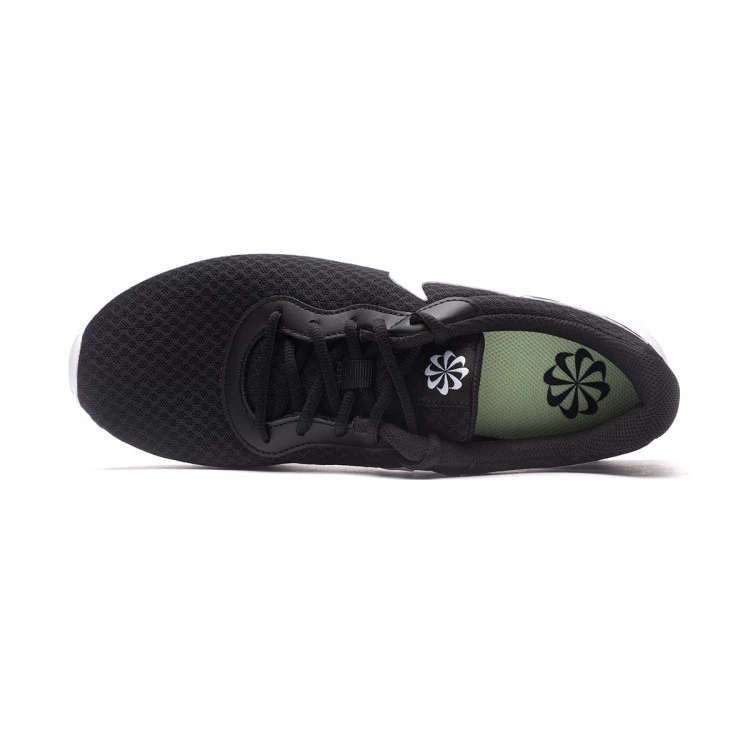zapatilla-nike-tanjun-negro-4