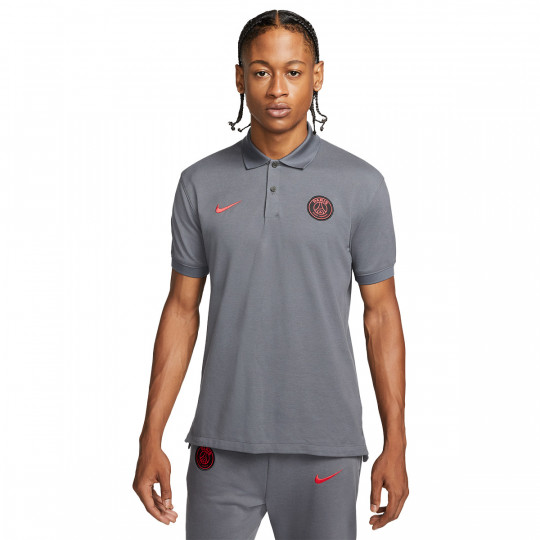 En cualquier momento Remontarse Besugo Polo Nike Paris Saint-Germain FC Fanswear 2021-2022 Dark Grey - Fútbol Emotion En cualquier momento Remontarse Besugo Polo Nike Paris Saint-Germain FC Fanswear 2021-2022 Dark Grey - Fútbol Emotion
