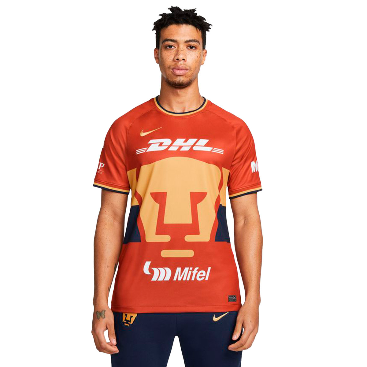 Nike presenta la nueva camiseta de los Pumas – Guillermo Panizza