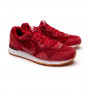 Venture Runner Pomegranate-Dark beetroot-White