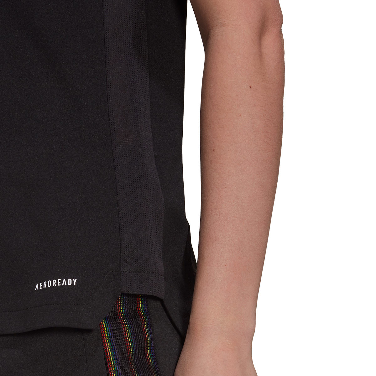 Libro Guinness de récord mundial A veces Telégrafo Camiseta adidas Tiro Pride Mujer Black - Fútbol Emotion Libro Guinness de récord mundial A veces Telégrafo Camiseta adidas Tiro Pride Mujer Black - Fútbol Emotion