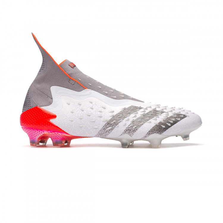 bota-adidas-predator-freak-fg-blanco-1.jpg
