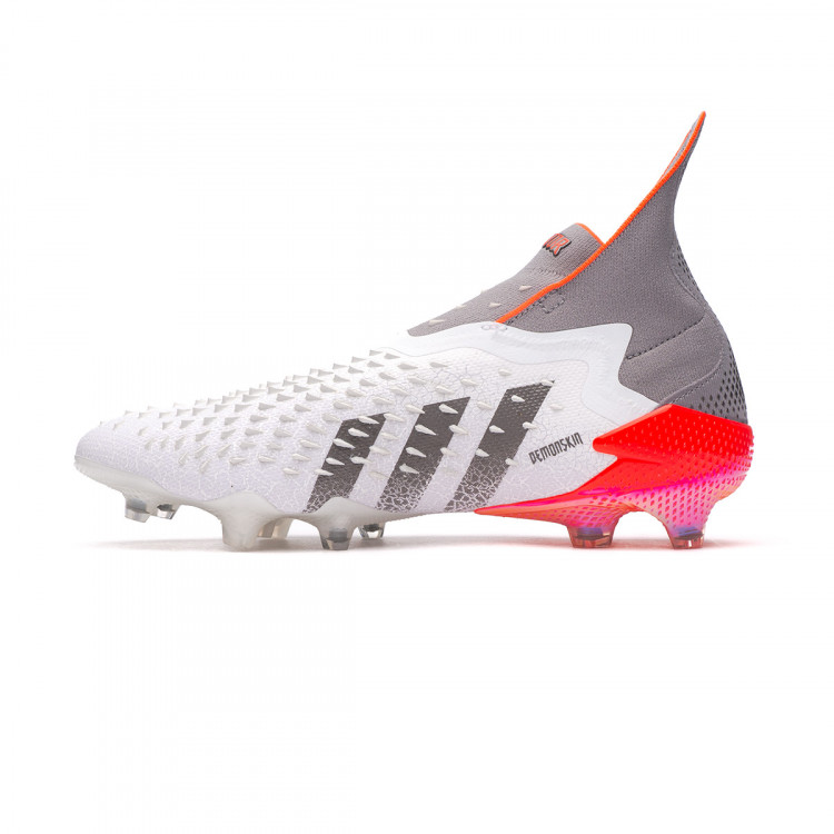 bota-adidas-predator-freak-fg-blanco-2.jpg