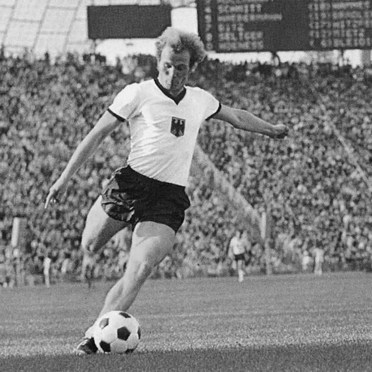 camiseta-copa-germany-1970s-retro-football-shirt-white-3