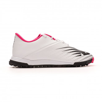 white new balance football boots