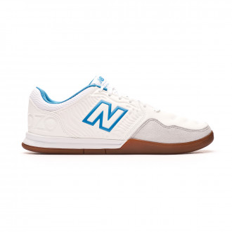 new balance soccer indoor