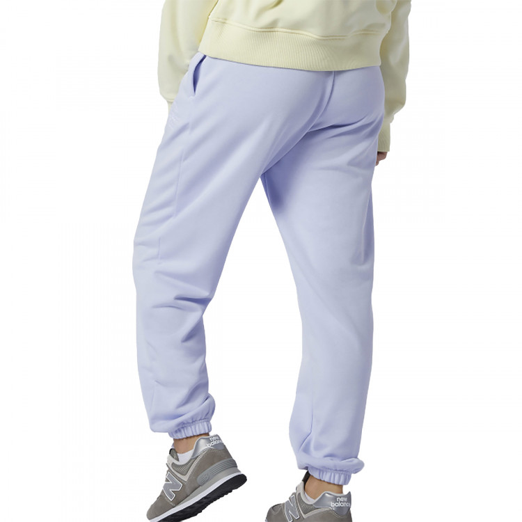 pantalon-largo-new-balance-athletics-intelligent-choice-sweatpant-silent-grey-1.jpg