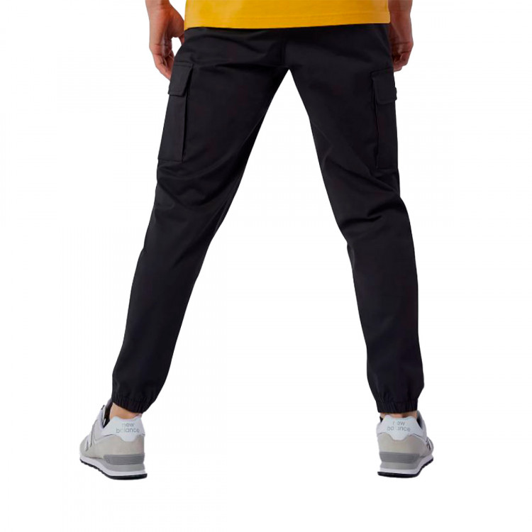pantalon-largo-new-balance-athletics-woven-cargo-black-1.JPG