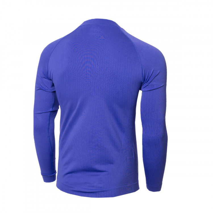camiseta-sp-futbol-termica-morado-1.jpg