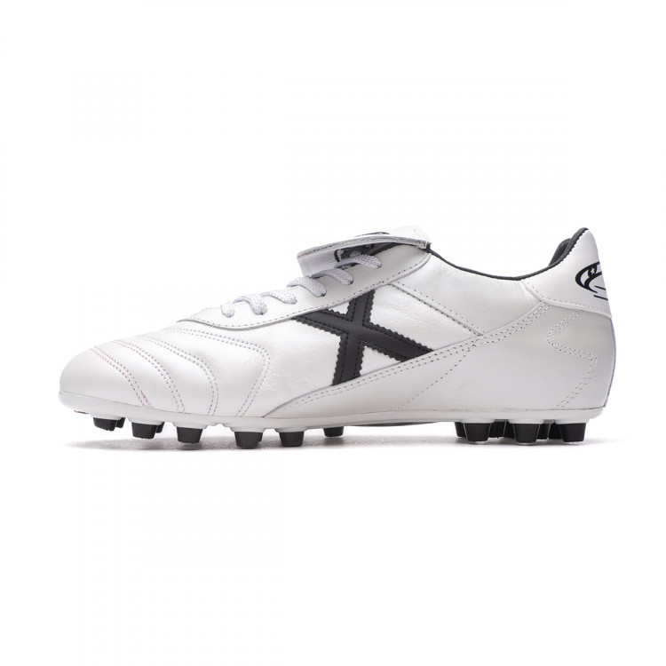bota-munich-mundial-blanco-2.jpg