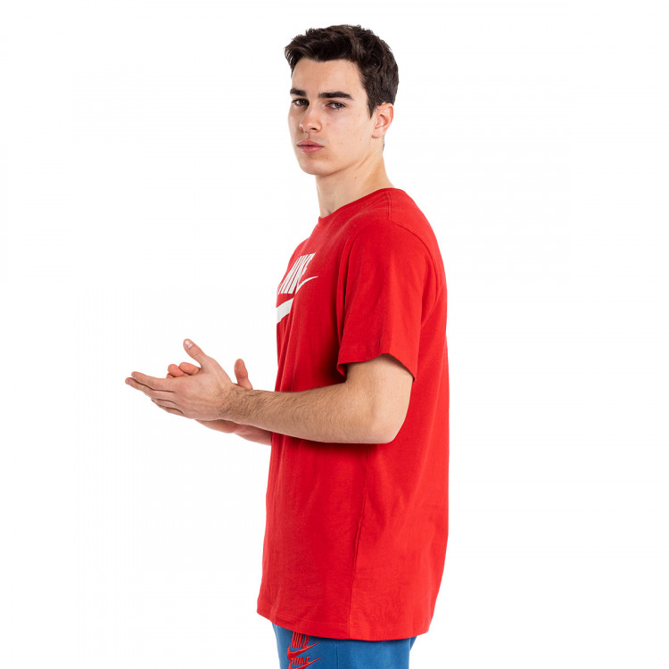 camiseta-nike-nsw-icon-futura-university-red-white-1.jpg