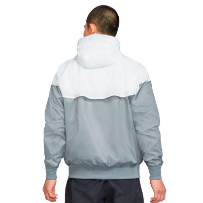 Inferir Consulta Superioridad Chaqueta Nike Sportswear Windrunner Hoodie Smoke Grey-White-Smoke Grey -  Fútbol Emotion