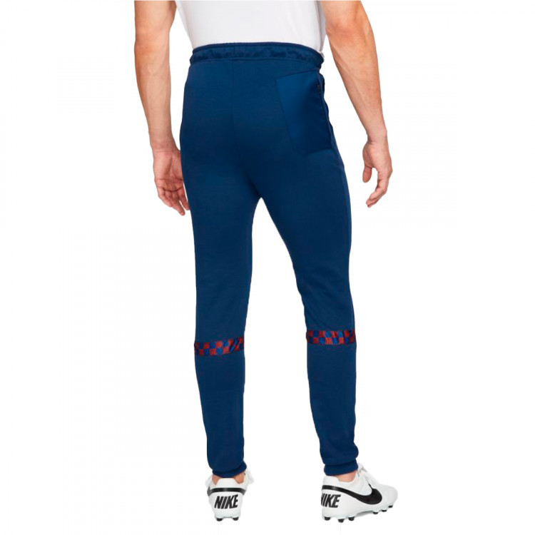 pantalon-largo-nike-fc-barcelona-fanswear-2021-2022-blue-void-1.jpg
