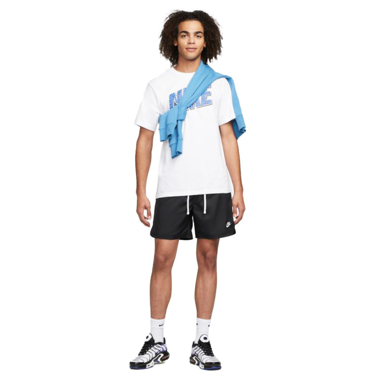 pantalon-corto-nike-club-woven-black-white-3.jpg