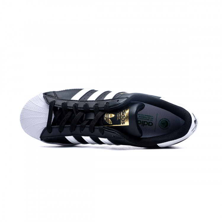 zapatilla-adidas-superstar-vegan-core-black-white-gold-metallic-4.jpg