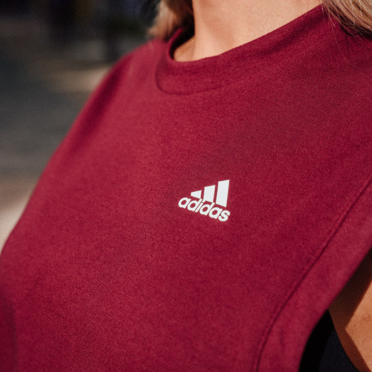 top-adidas-studio-tank-mujer-shadow-red-3.jpg