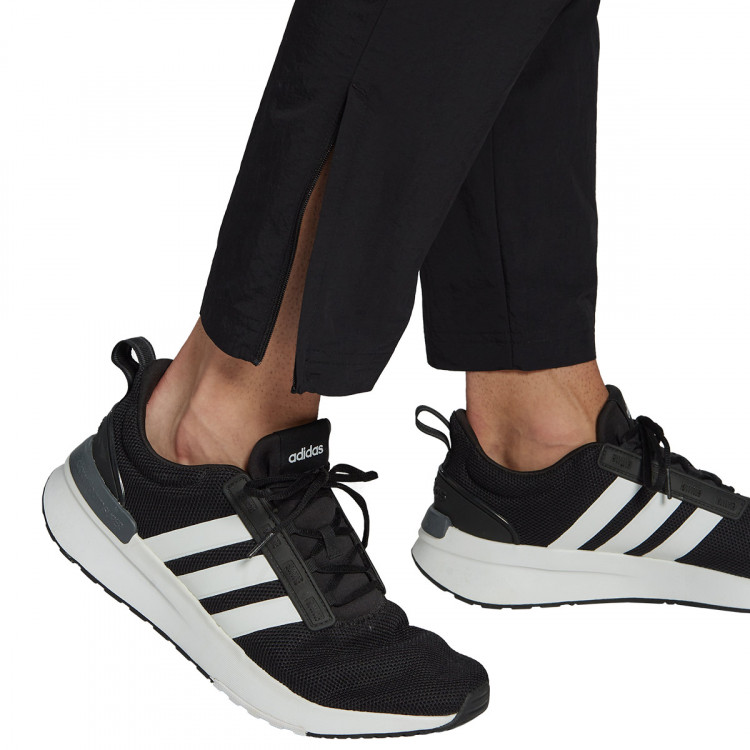 pantalon-largo-adidas-78-essentials-small-logo-woven-cargo-black-3