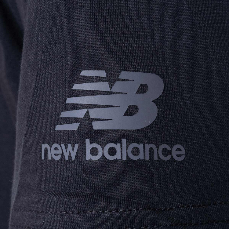 camiseta-new-balance-essentials-celebrate-split-logo-fz-negro-3.jpg