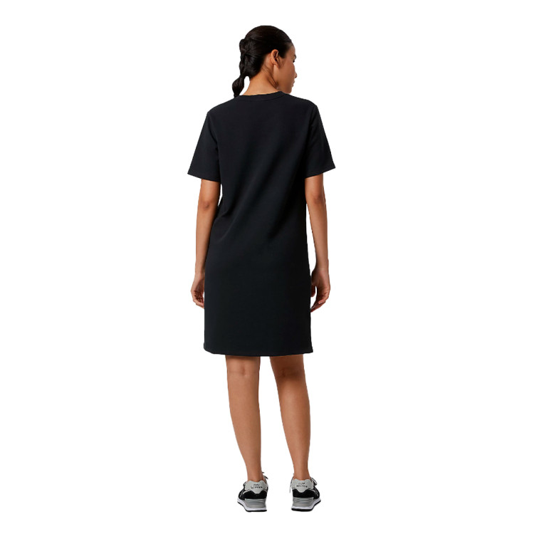 new-balance-essentials-dress-mujer-black-1.jpg