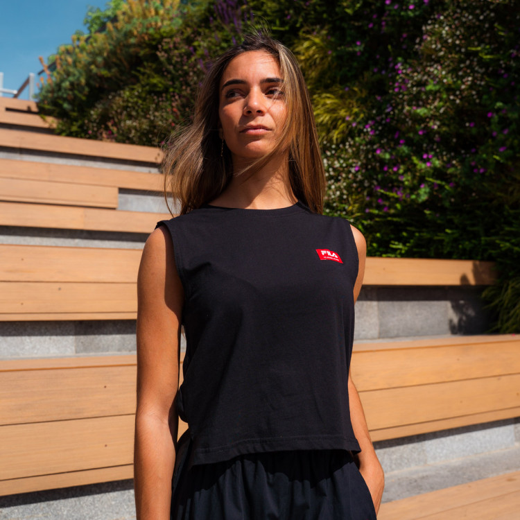 camiseta-fila-taggia-cropped-boxy-top-black-beauty-2.jpg