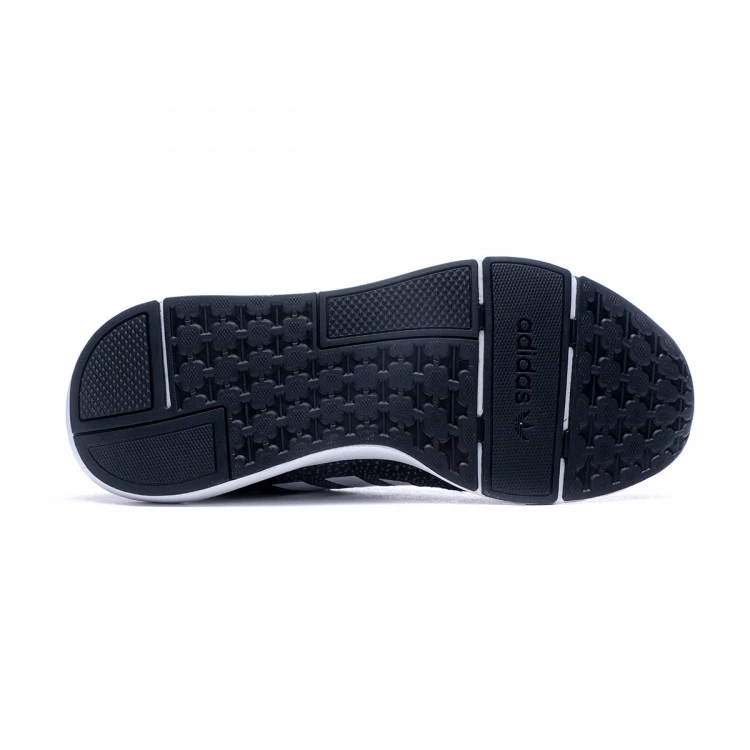 zapatilla-adidas-swift-run-22-core-black-white-grey-five-3