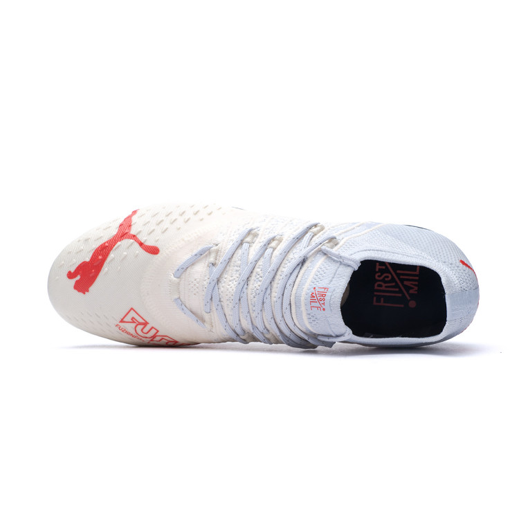 bota-puma-future-z-1.3-first-mile-fgag-gris-4.jpg