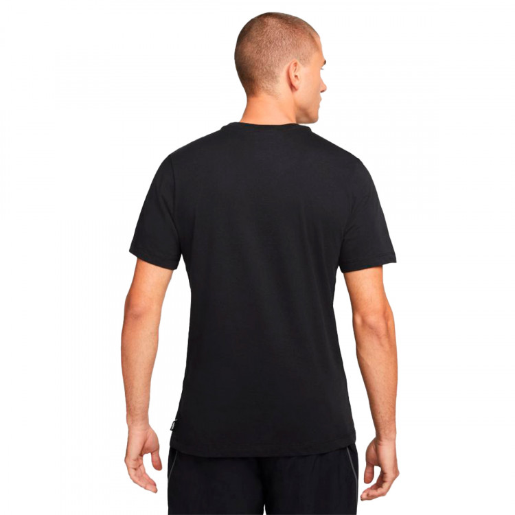 camiseta-nike-nike-fc-seasonal-block-black-1