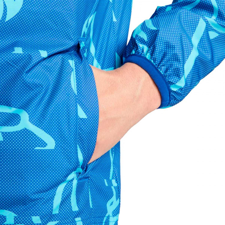 chaqueta-nike-chelsea-fc-fanswear-2022-2023-rush-blue-chlorine-blue-4.jpg