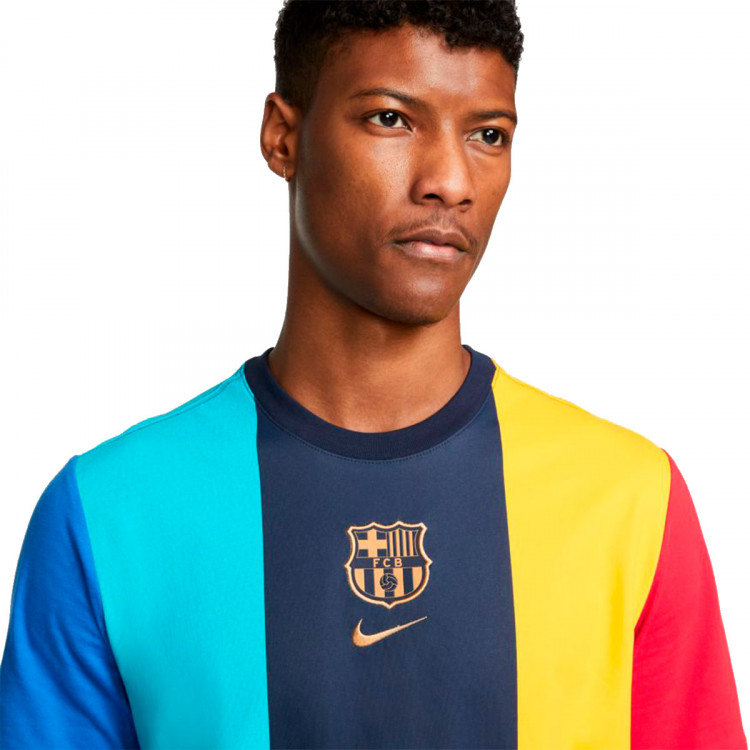 camiseta-nike-fc-barcelona-fanswear-2022-2023-obsidian-signal-blue-university-red-2.jpg