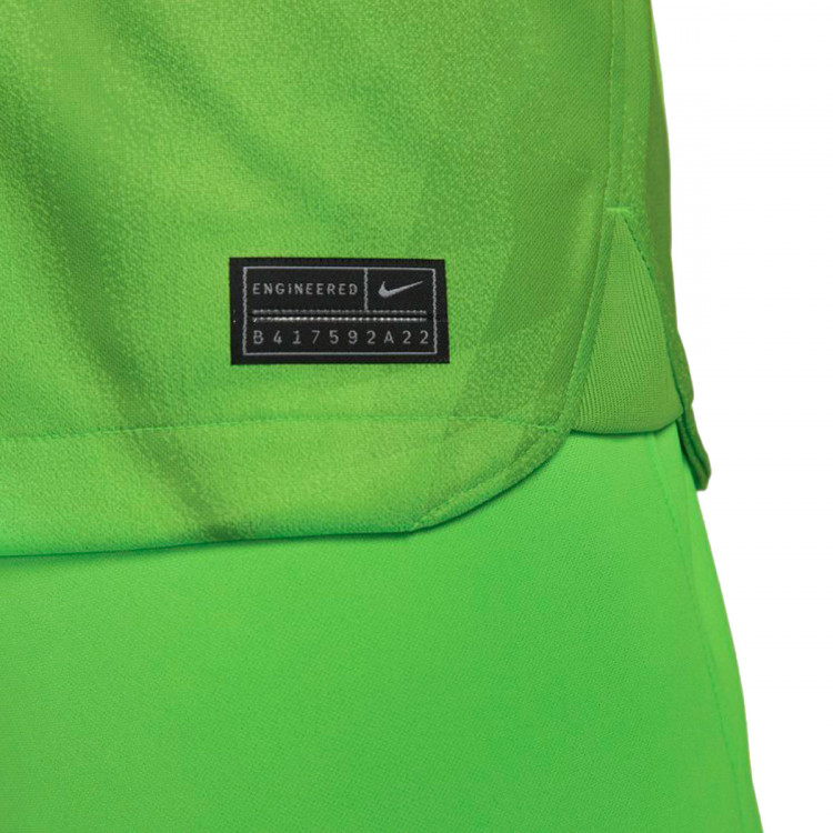 camiseta-nike-fc-barcelona-primera-equipacion-stadium-portero-2022-2023-green-strike-mean-green-4.jpg