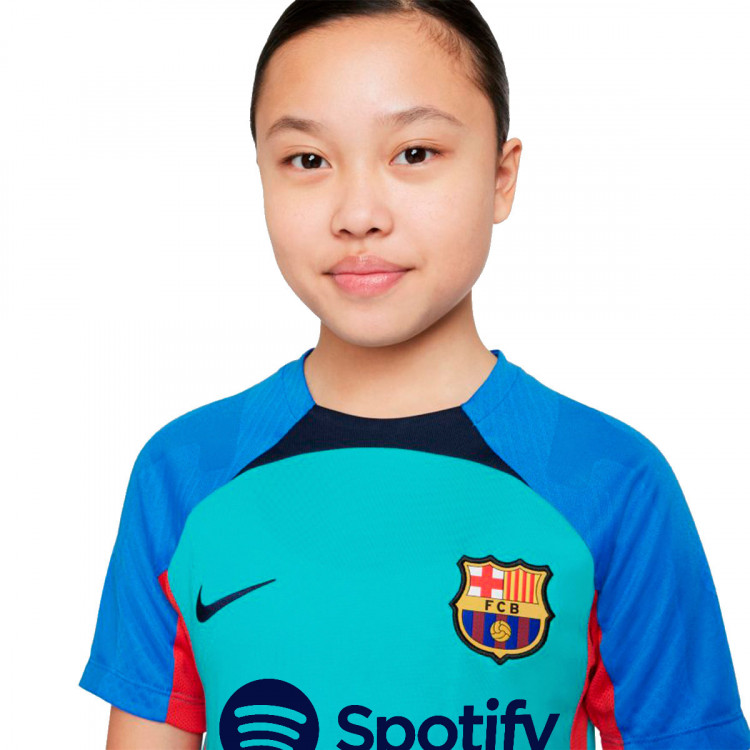 camiseta-nike-fc-barcelona-training-2022-2023-nino-oracle-aqua-signal-blue-2.jpg